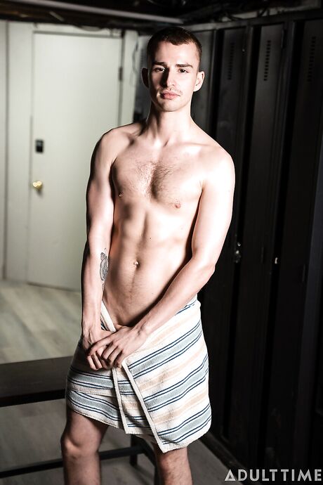 Dogfart Network performed by Ryan Jacobs, Trent King Nude Images