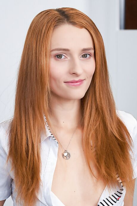 TMW VR Net starring Lucianna Luci XXX Images